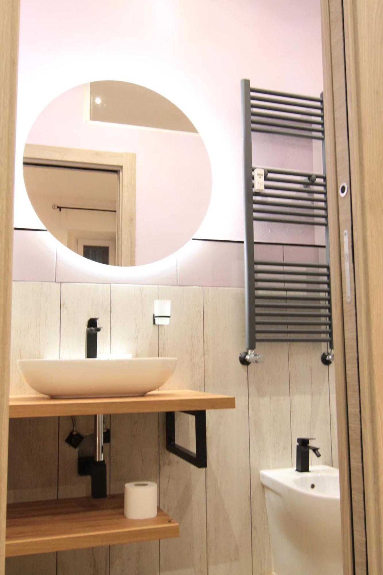 Helle Hus Guest House - 200M From Piazza Bologna Metro And 10 Minutes From The Colosseum Экстерьер фото