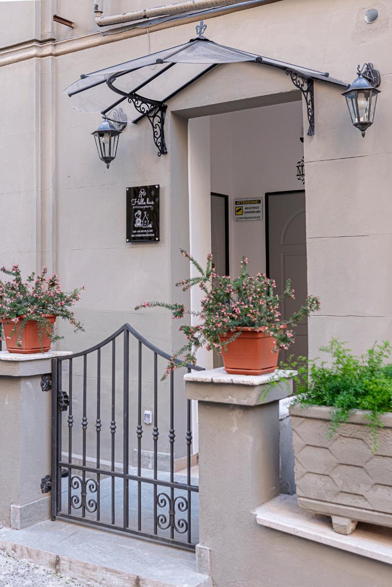 Helle Hus Guest House - 200M From Piazza Bologna Metro And 10 Minutes From The Colosseum Экстерьер фото