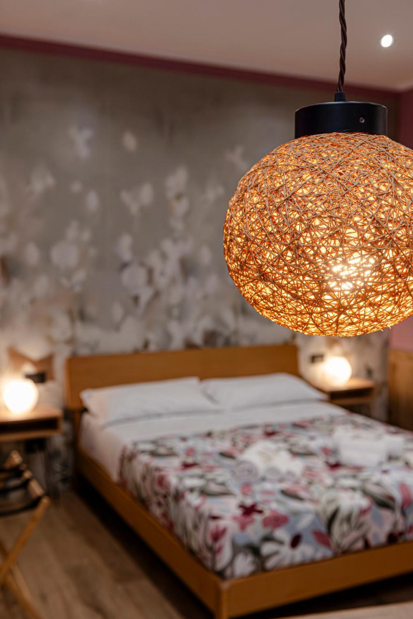 Helle Hus Guest House - 200M From Piazza Bologna Metro And 10 Minutes From The Colosseum Номер фото