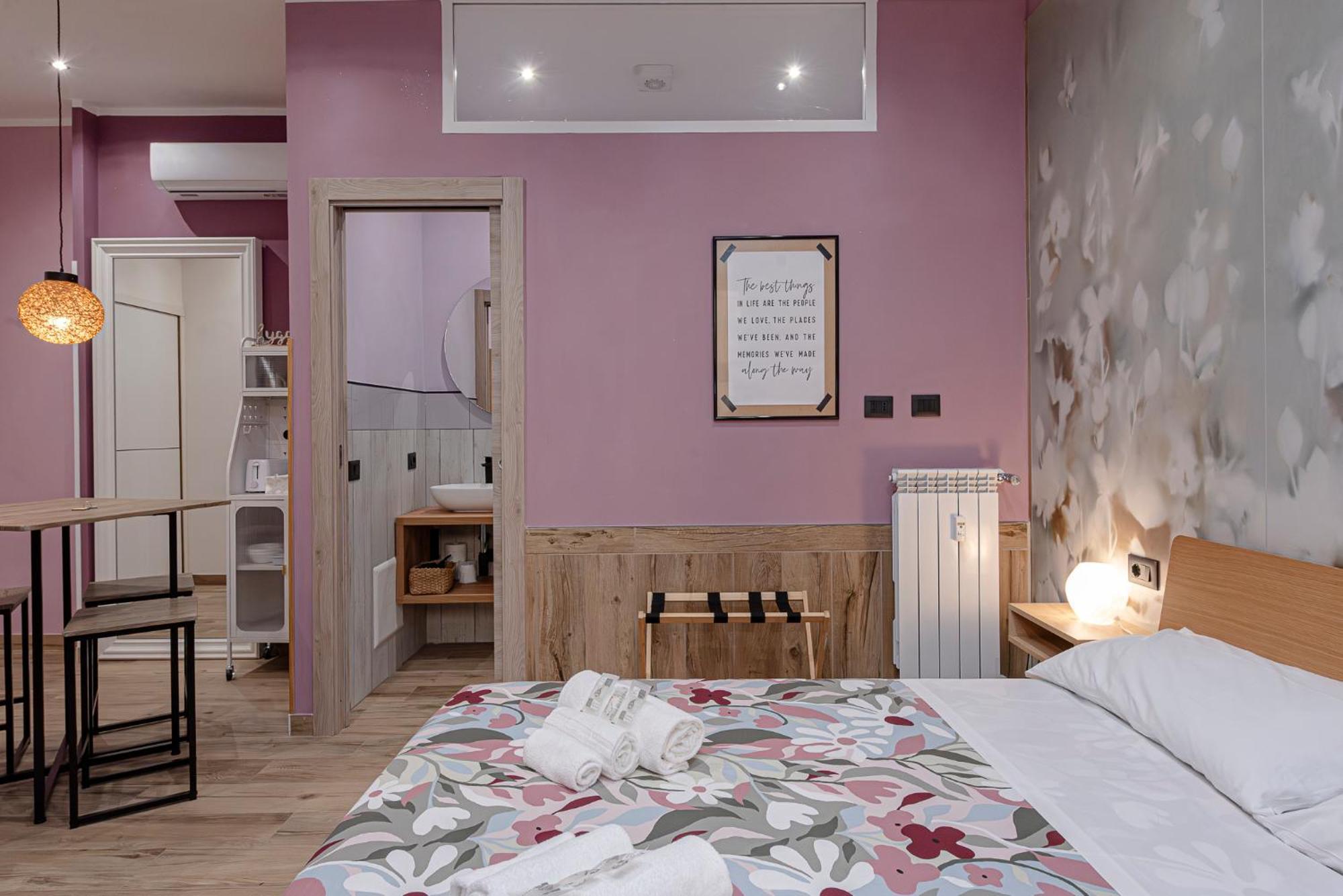 Helle Hus Guest House - 200M From Piazza Bologna Metro And 10 Minutes From The Colosseum Экстерьер фото
